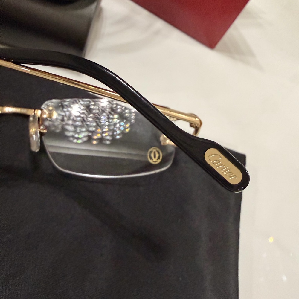 Cartier Gold Rimless glasses - Picture 4 of 5